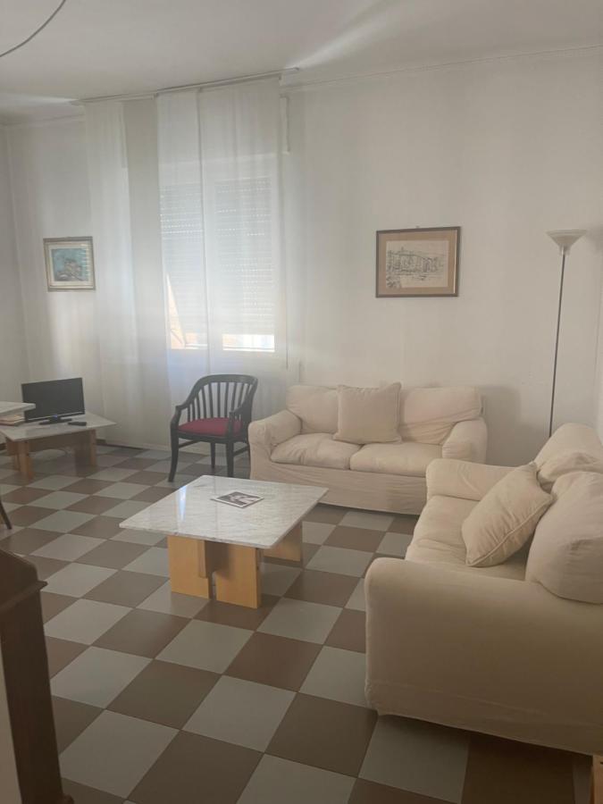 Central Home La Spezia Exterior foto